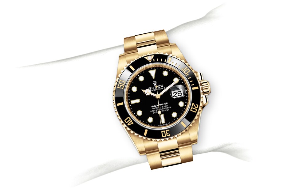Rolex Submariner | 126618LN | Submariner Date | Dark dial | Unidirectional Rotatable Bezel | Black dial | 18 ct yellow gold | m126618ln-0002 | Men Watch | Rolex Official Retailer - Time Midas