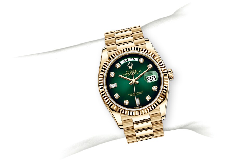 Rolex Day-Date | 128238 | Day-Date 36 | Coloured dial | Green ombré dial | The Fluted Bezel | 18 ct yellow gold | m128238-0069 | Men Watch | Rolex Official Retailer - Time Midas