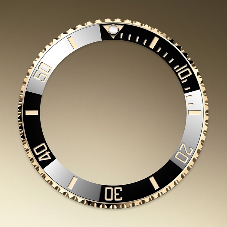 Rolex Submariner | 126618LN | Submariner Date | Dark dial | Unidirectional Rotatable Bezel | Black dial | 18 ct yellow gold | M126618LN-0002 | Men Watch | Rolex Official Retailer - Time Midas